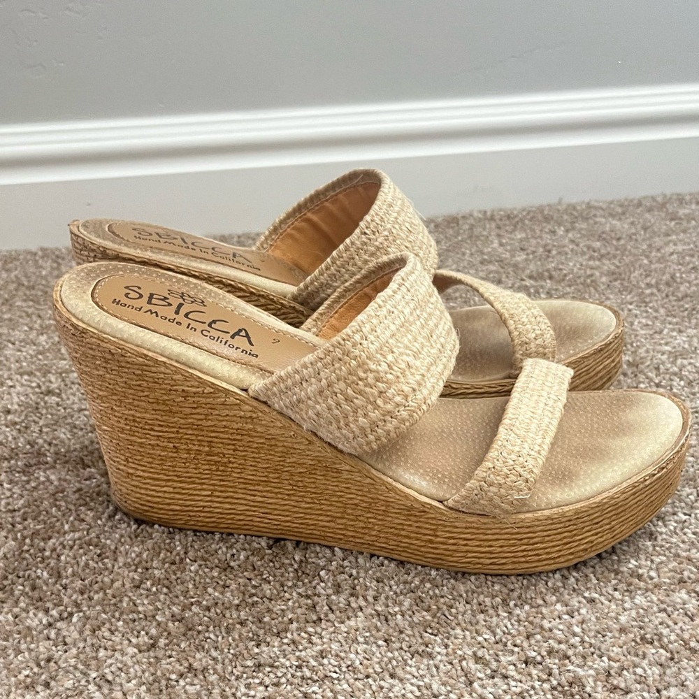 Sbicca Beige Wedge Sandals 9
4 “ heel
1” wedge 
Super comfy gently worn